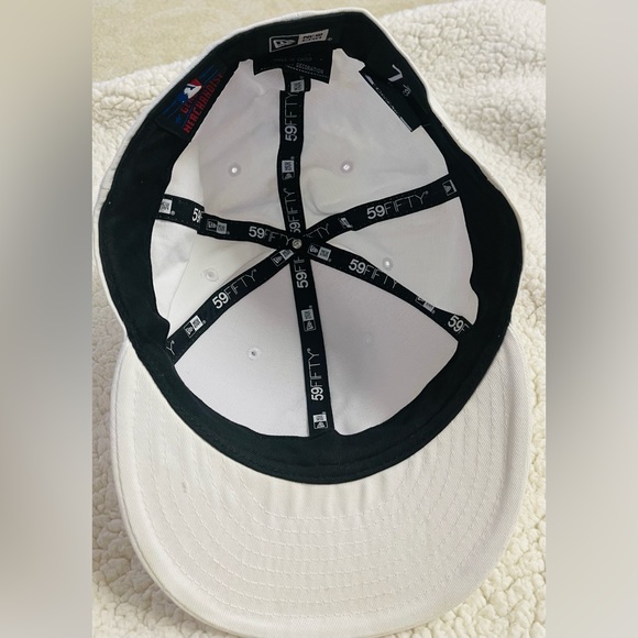 New era new york yankees white primary logo basic cap - Picture 5 of 9